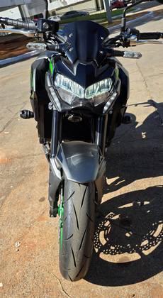 KAWASAKI Z900 KAWASAKI Z900